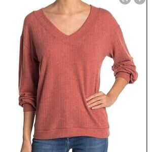PST Heather Chilli V-neck Knit Sweater Ribbed Size Medium NEW‎